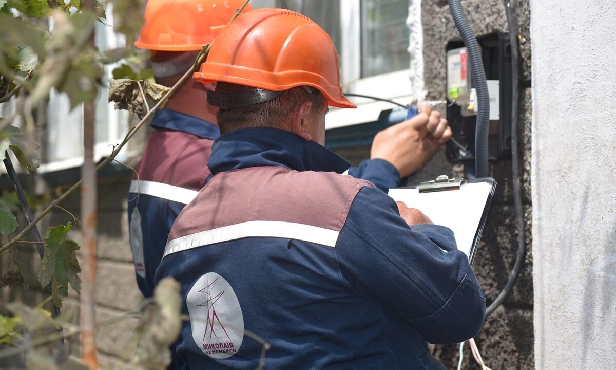 Миколаїв і Херсон повністю знеструмлені