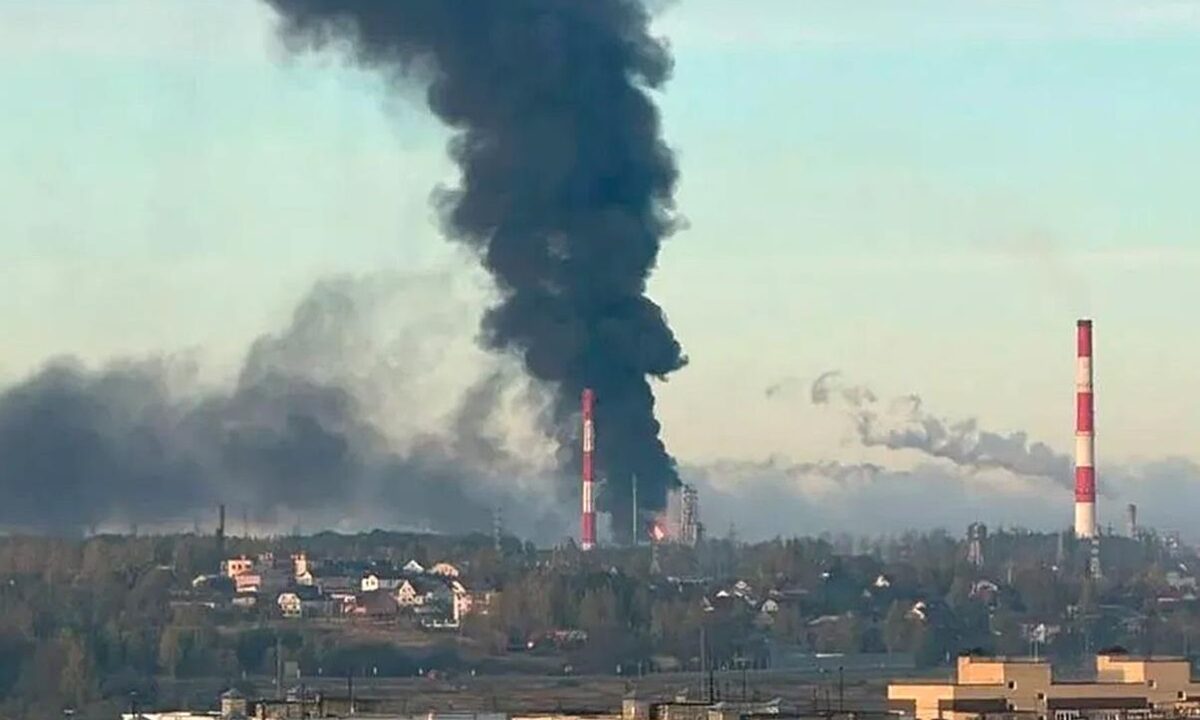 Дрони атакували один з найбільших НПЗ РФ і порти