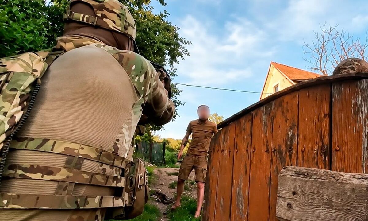 На Вінниччині СЗЧ-шник сокирою відбивався від представників групи розшуку