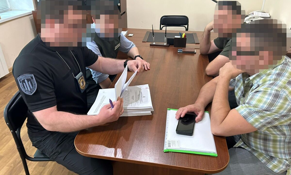 Підполковник допоміг співмешканці отримати 1,3 млн “бойових”